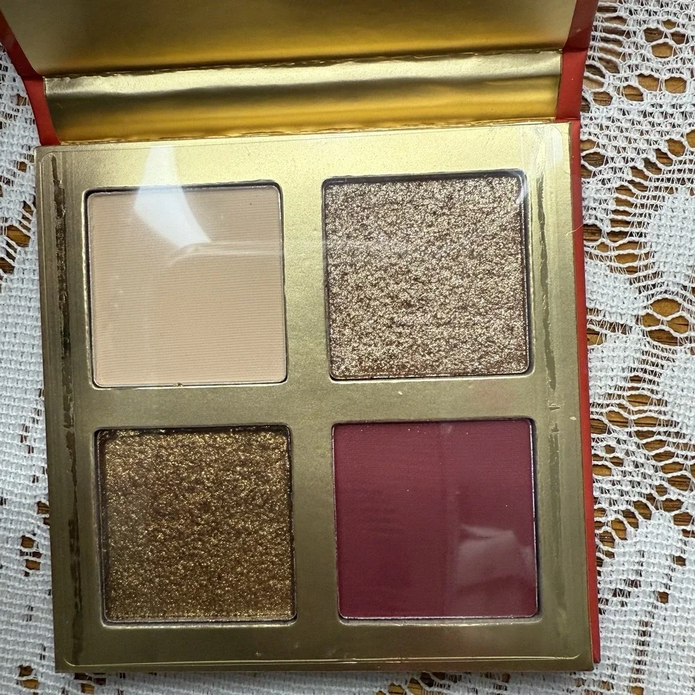 New X Profusion Cosmetics Peanuts 4 Shade Pallette‎ Eye Make-Up Happy Holidays